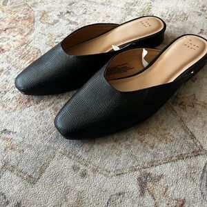 A New Day Black Textured Women's Mules NWOT